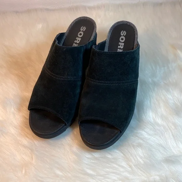 Sorel Suede Slip on Shoes Excellent Condition - Picture 1 of 12